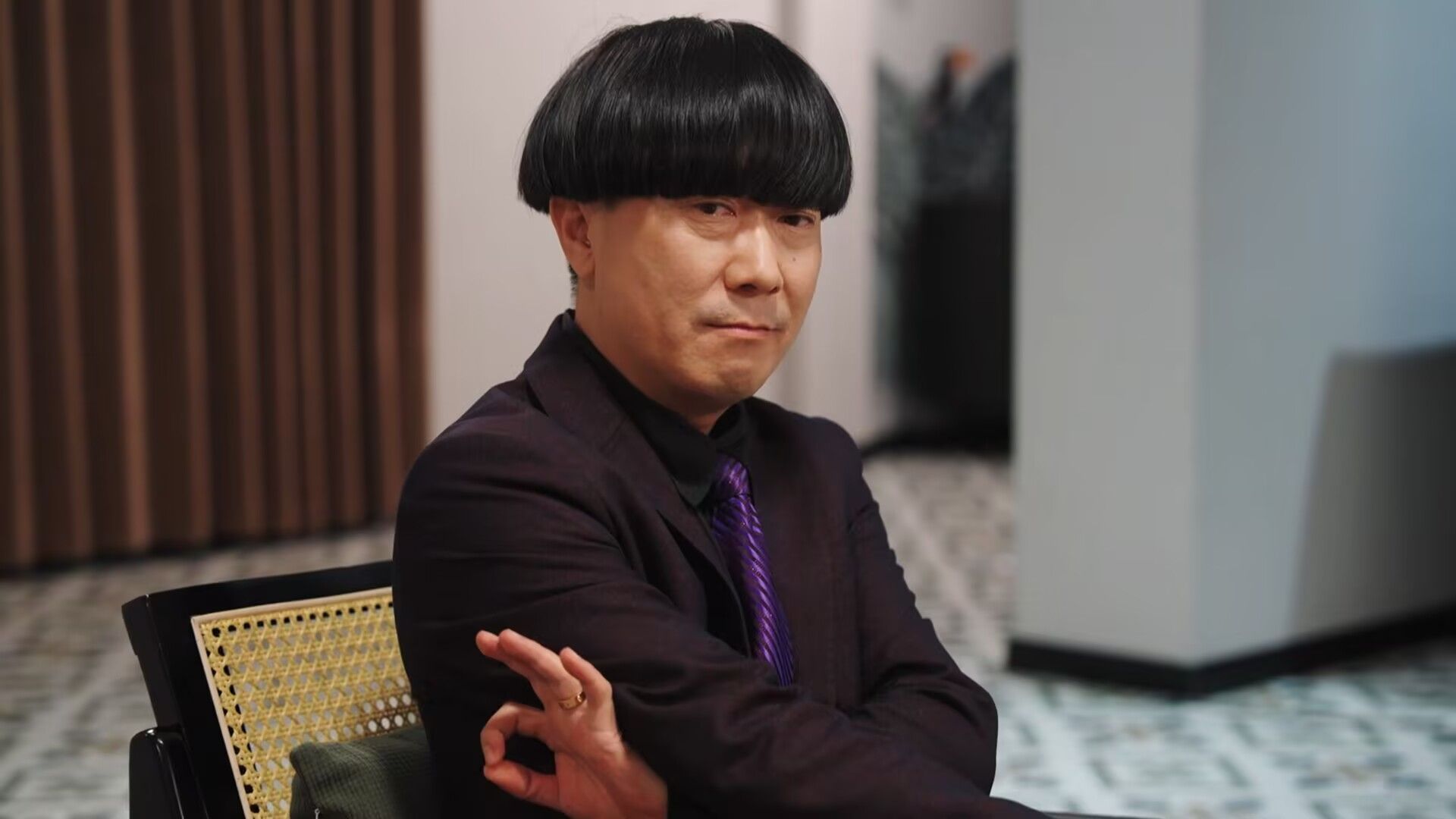 配图