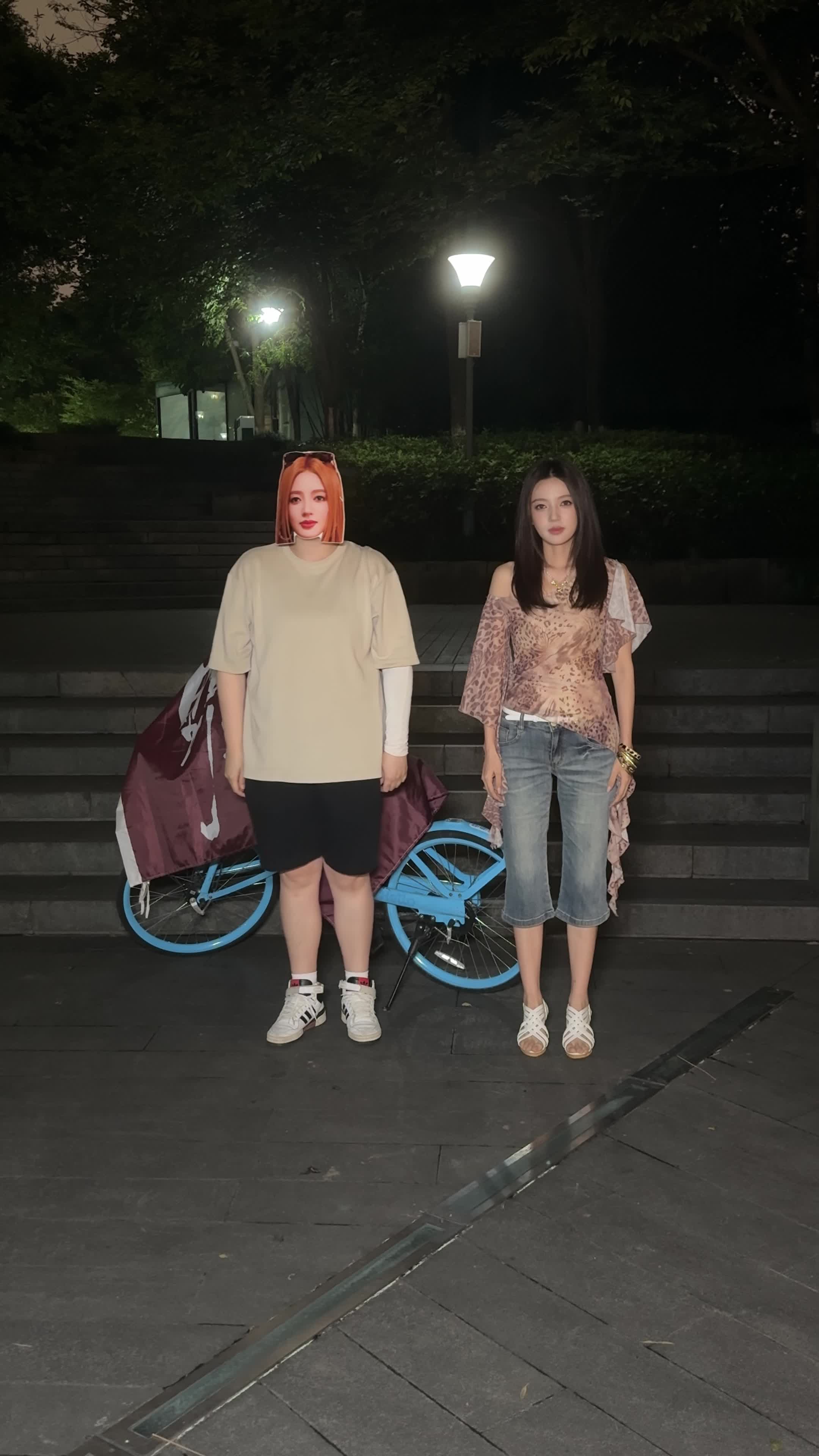 配图