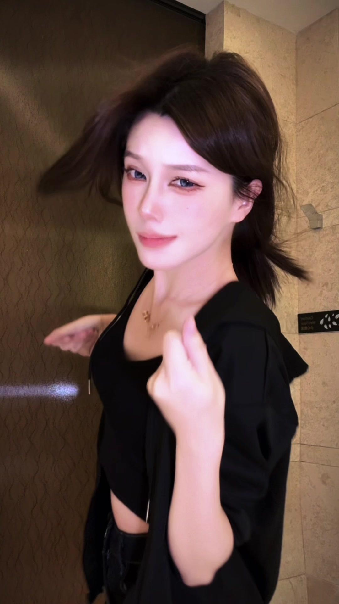 配图