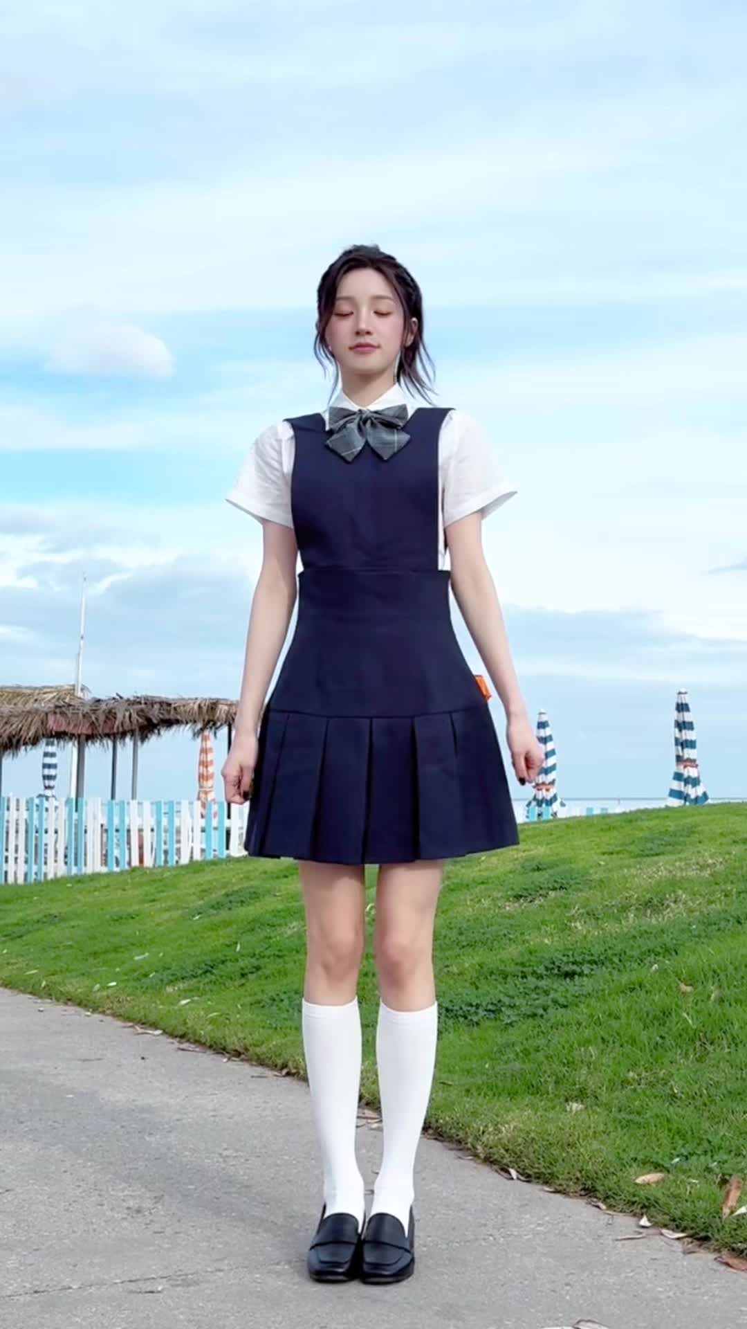 配图