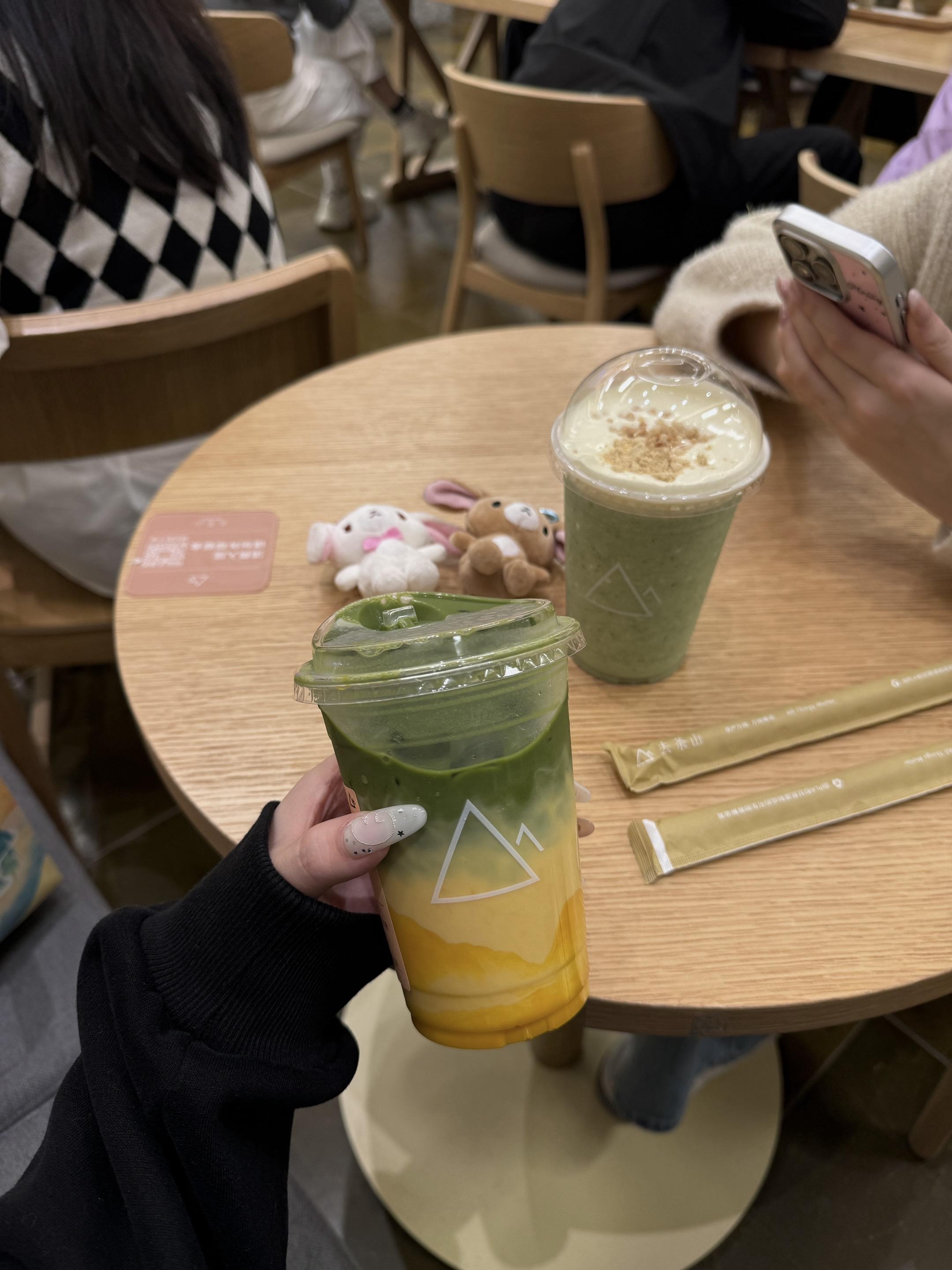 配图