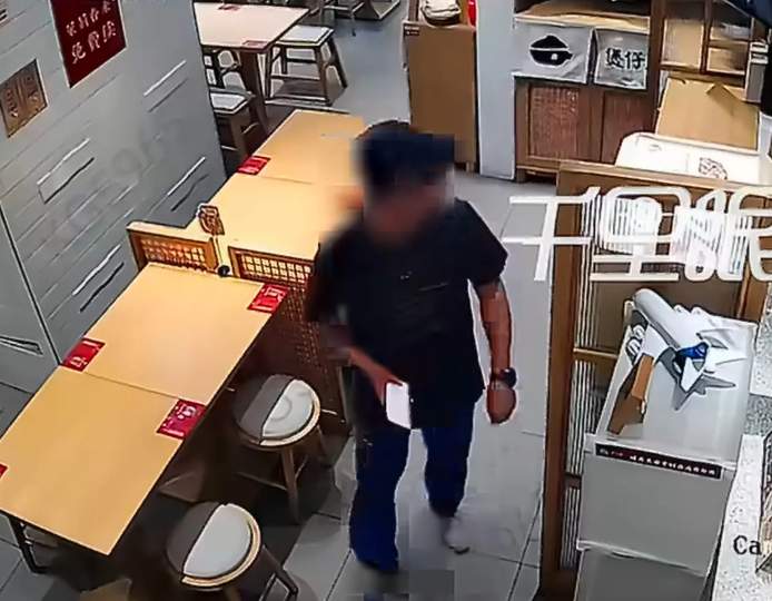 配图