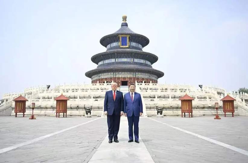 配图