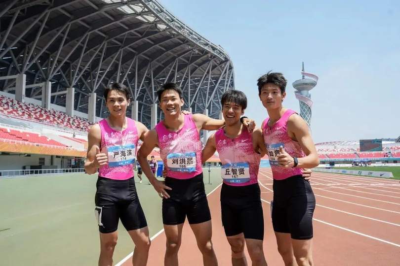 配图