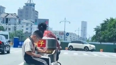 配图