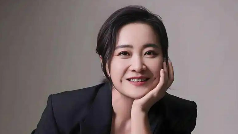 配图