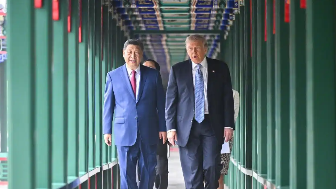 配图