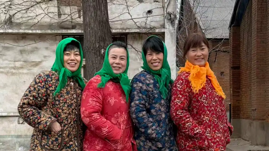 配图