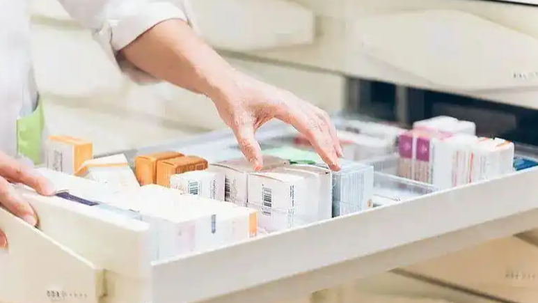 配图