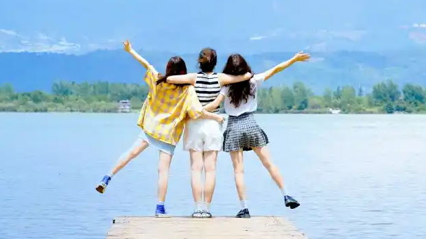 配图
