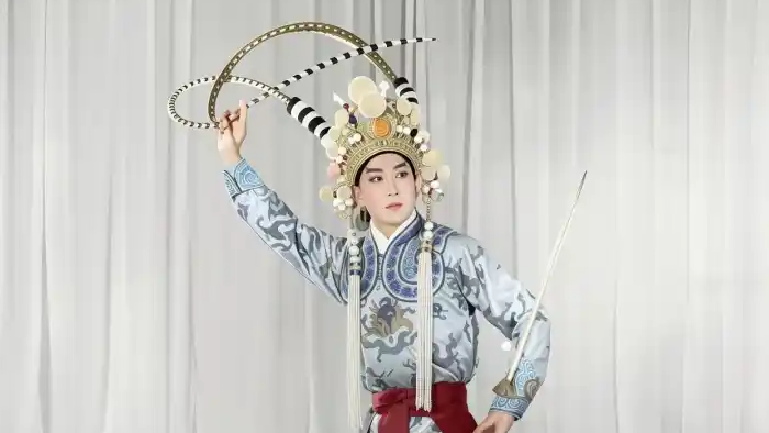 配图