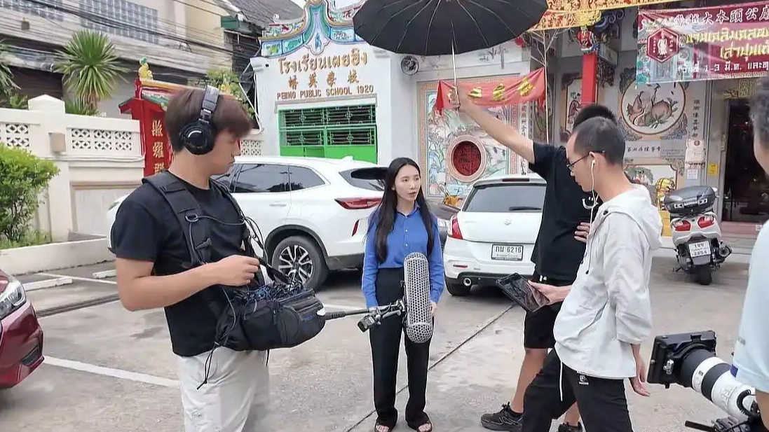 配图